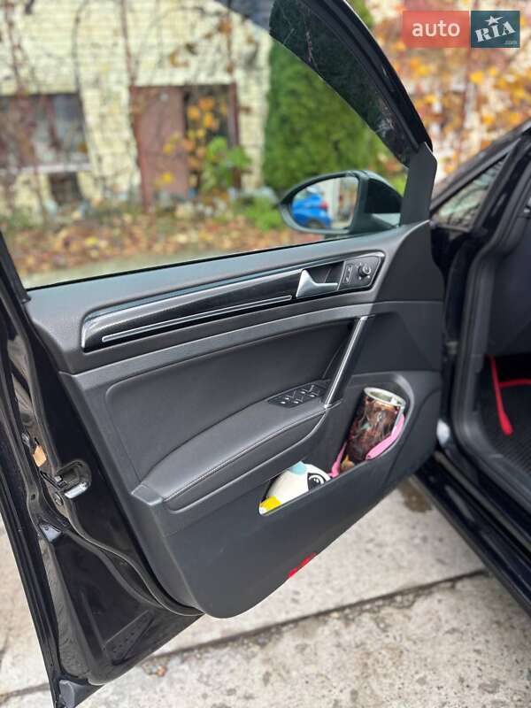 Универсал Volkswagen Golf 2013 в Глыбокой