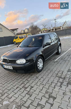Хетчбек Volkswagen Golf 1998 в Чернівцях