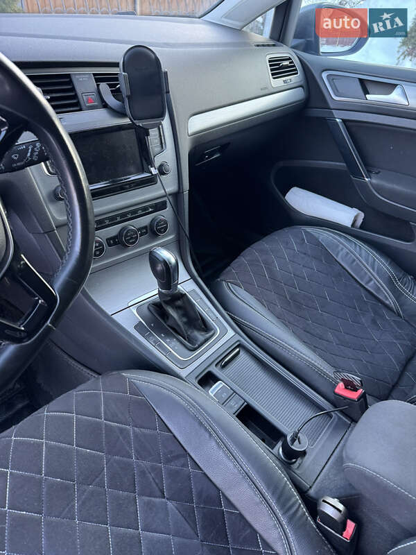 Універсал Volkswagen Golf 2013 в На Новій Борові