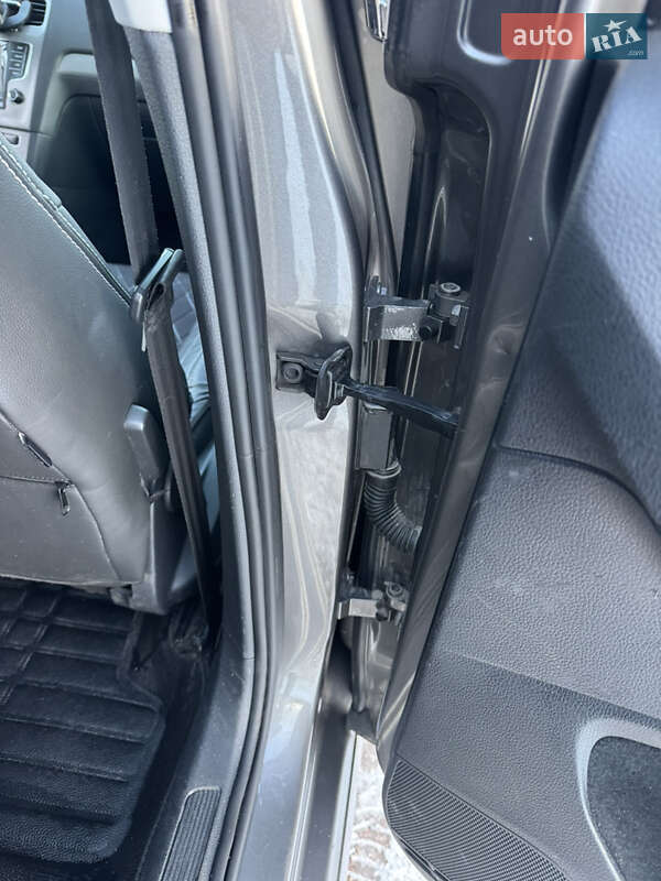 Універсал Volkswagen Golf 2013 в На Новій Борові