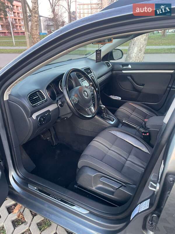 Универсал Volkswagen Golf 2013 в Мукачево