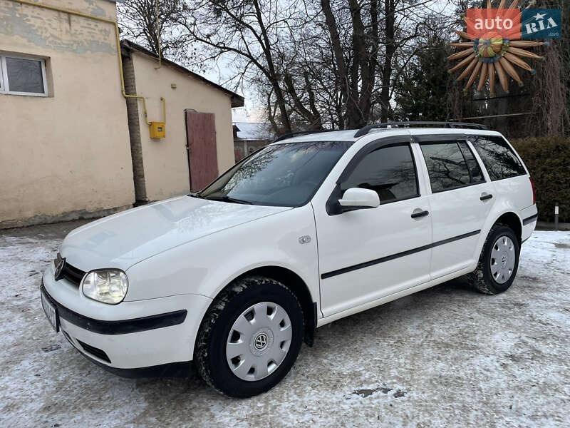 Универсал Volkswagen Golf 2001 в Львове