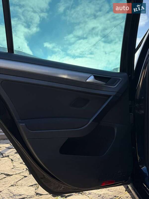 Універсал Volkswagen Golf 2014 в Івано-Франківську фото 34 Універсал Volkswagen Golf 2014 в Івано-Франківську