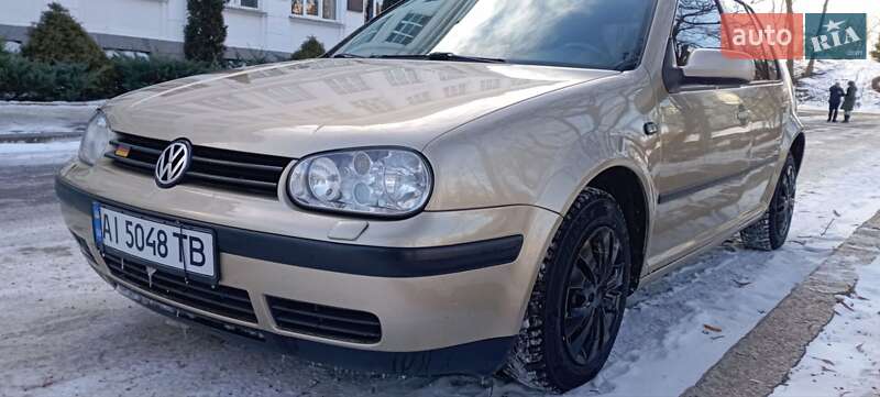 Хэтчбек Volkswagen Golf 2001 в Белой Церкви