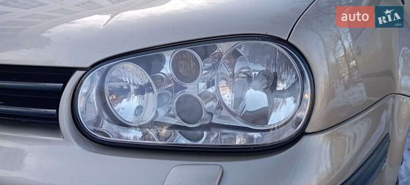 Хэтчбек Volkswagen Golf 2001 в Белой Церкви