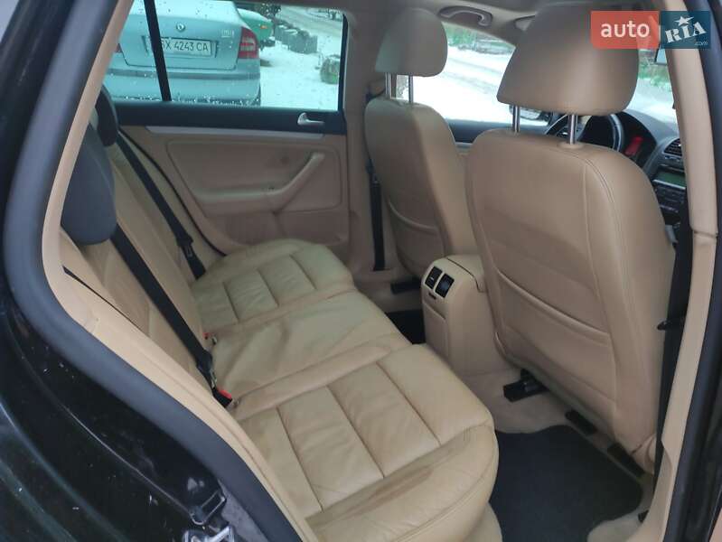 Универсал Volkswagen Golf 2009 в Каменец-Подольском