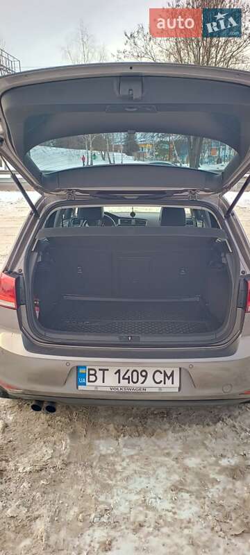 Хетчбек Volkswagen Golf 2012 в Києві