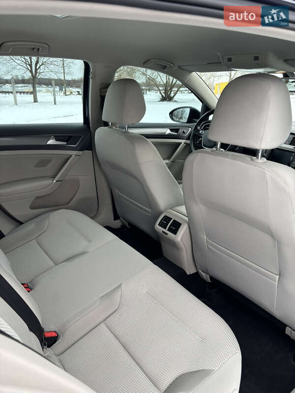 Хэтчбек Volkswagen Golf 2013 в Нетешине фото 25 Хэтчбек Volkswagen Golf 2013 в Нетешине