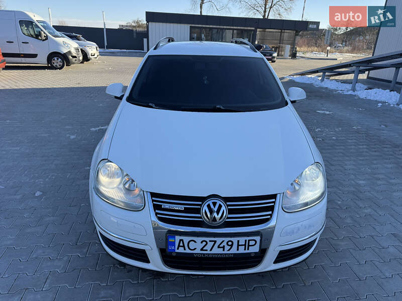 Універсал Volkswagen Golf 2009 в Володимирі