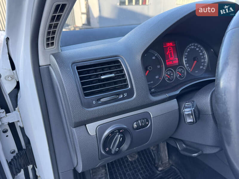 Універсал Volkswagen Golf 2009 в Володимирі