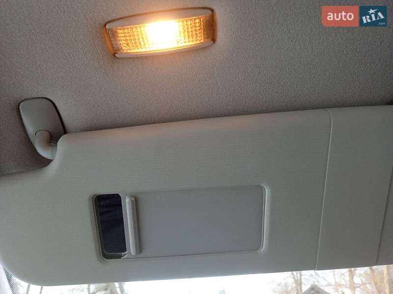 Хетчбек Volkswagen Golf 2003 в Красилові