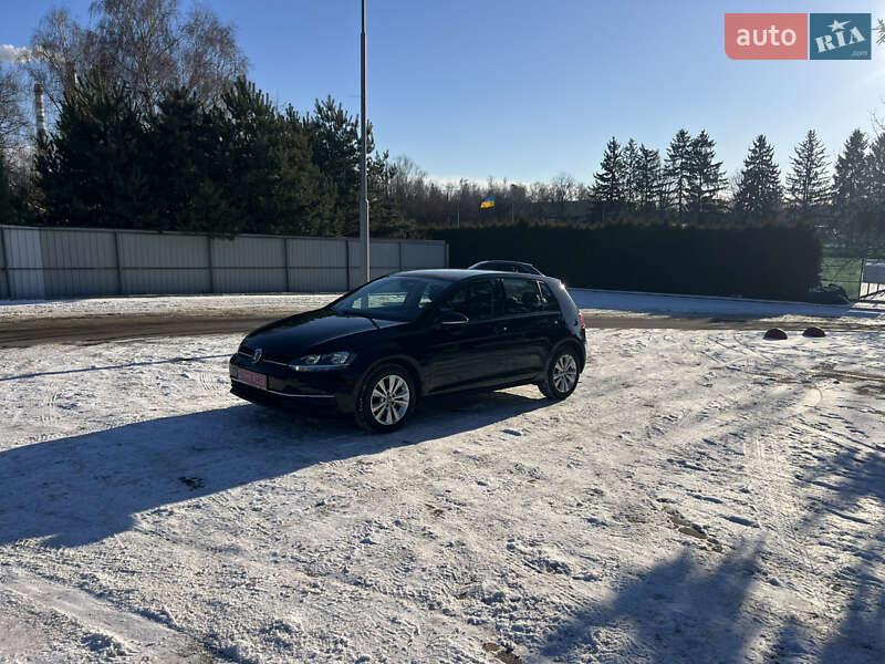 Хетчбек Volkswagen Golf 2019 в Луцьку