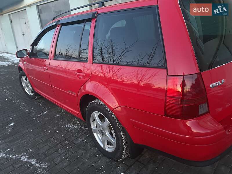 Універсал Volkswagen Golf 2006 в Тернополі