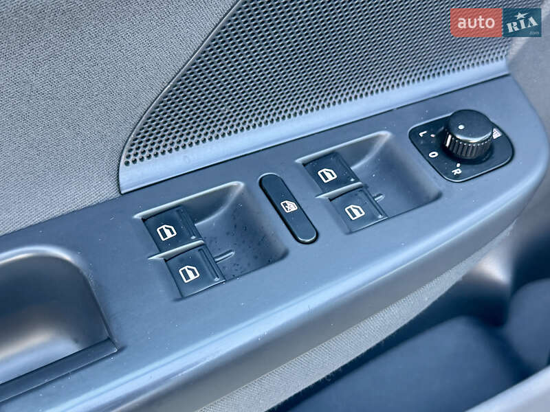 Универсал Volkswagen Golf 2007 в Самборе