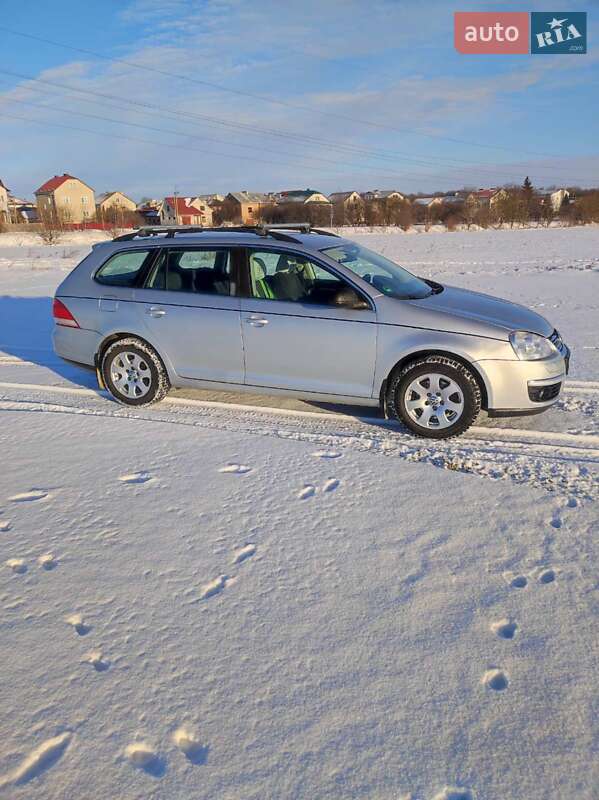Універсал Volkswagen Golf 2007 в Тернополі