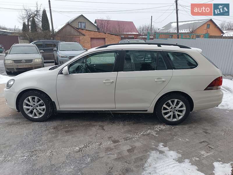 Універсал Volkswagen Golf 2011 в Вінниці