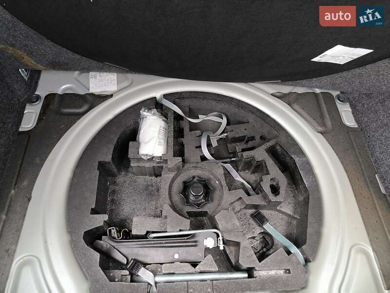 Хетчбек Volkswagen Golf 2006 в Черкасах