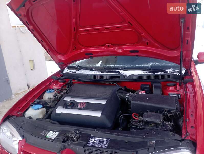 Універсал Volkswagen Golf 2006 в Тернополі