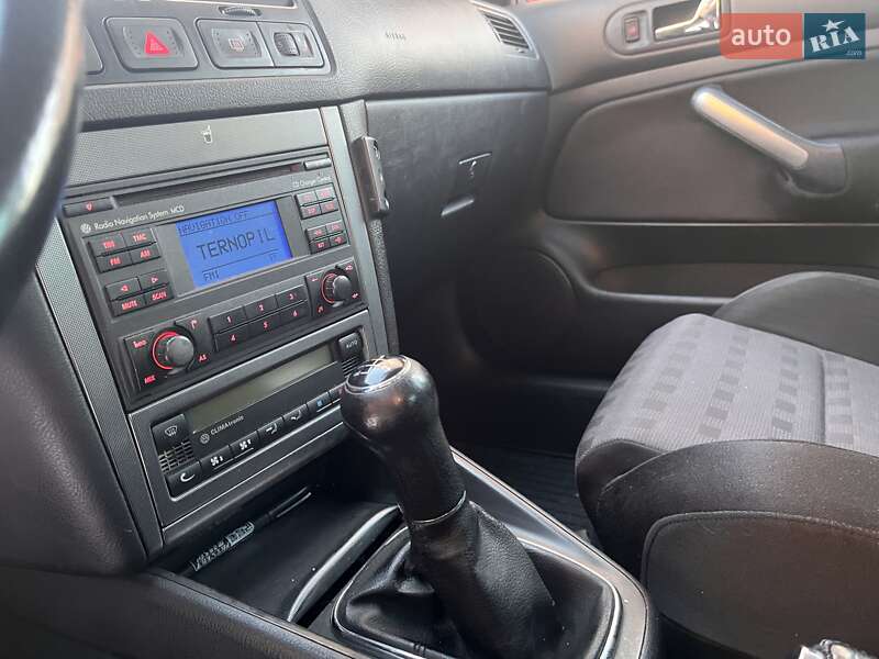 Універсал Volkswagen Golf 2006 в Тернополі