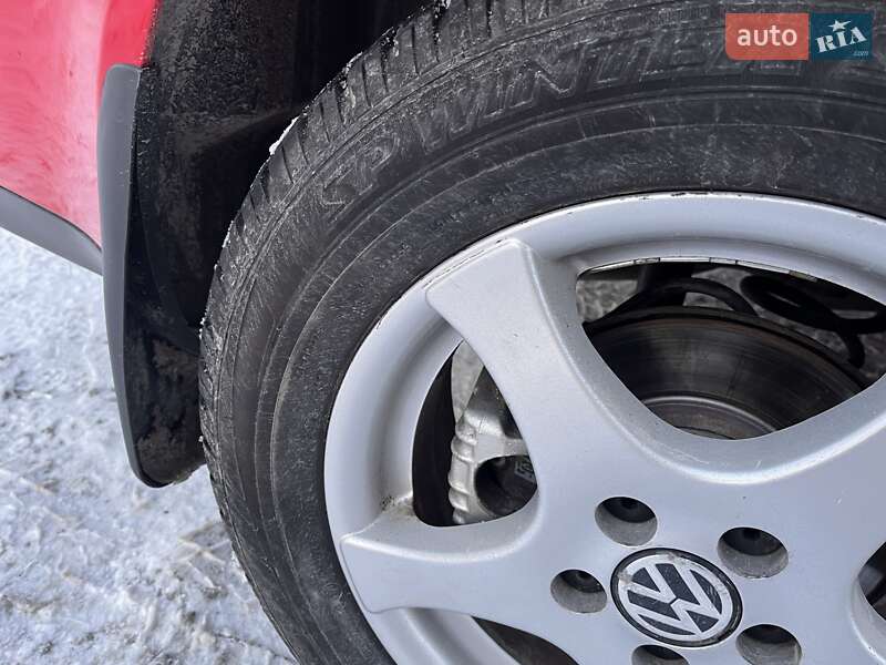 Універсал Volkswagen Golf 2006 в Тернополі