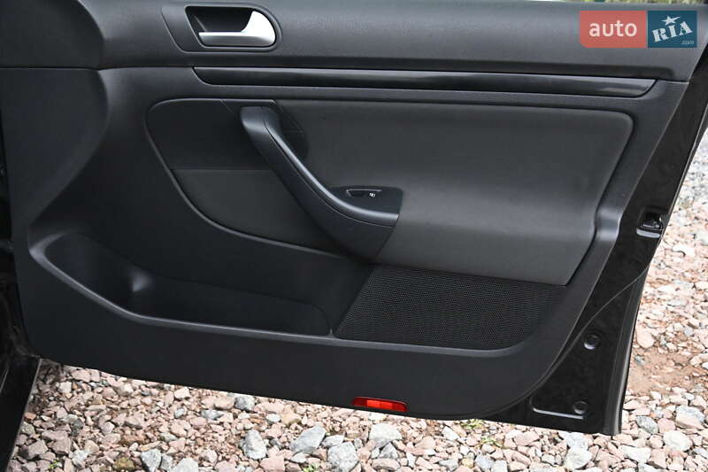 Универсал Volkswagen Golf 2010 в Бердичеве фото 40 Универсал Volkswagen Golf 2010 в Бердичеве