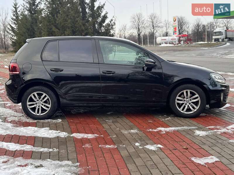 Хэтчбек Volkswagen Golf 2009 в Запорожье