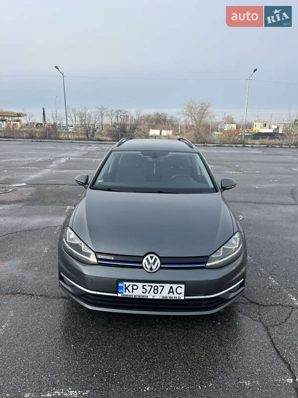 Volkswagen Golf 2019