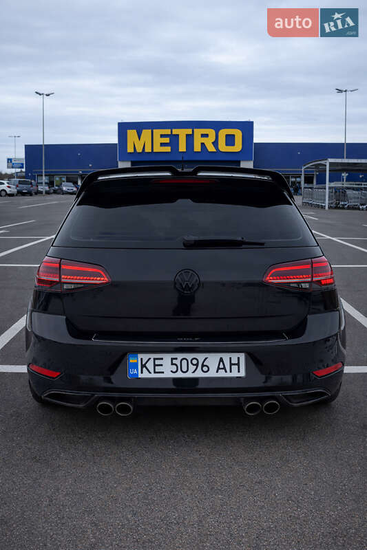 Хетчбек Volkswagen Golf 2017 в Кривому Розі