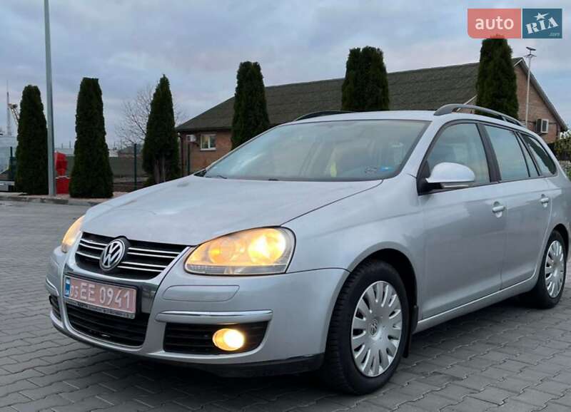 Універсал Volkswagen Golf 2008 в Вінниці