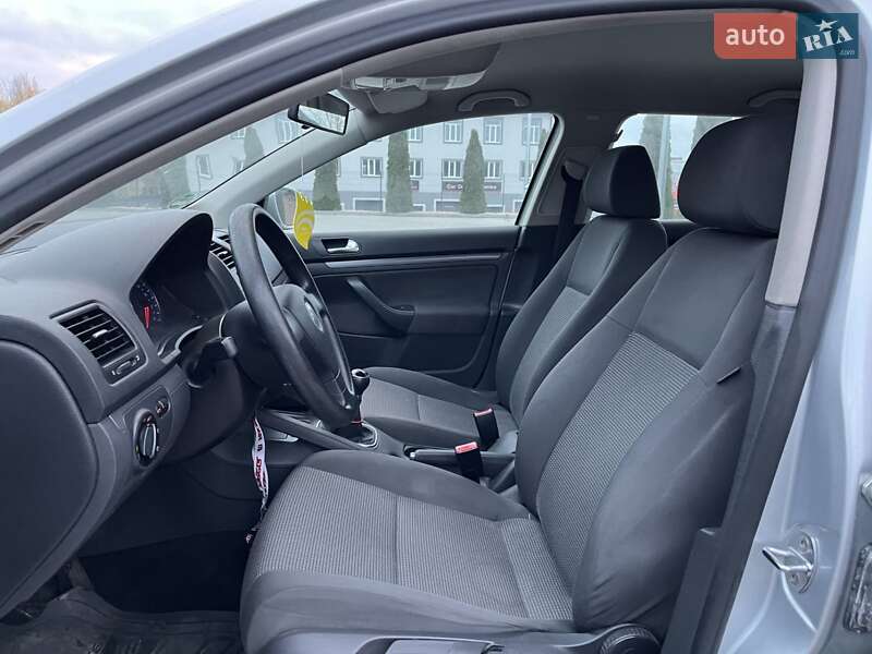 Універсал Volkswagen Golf 2008 в Вінниці