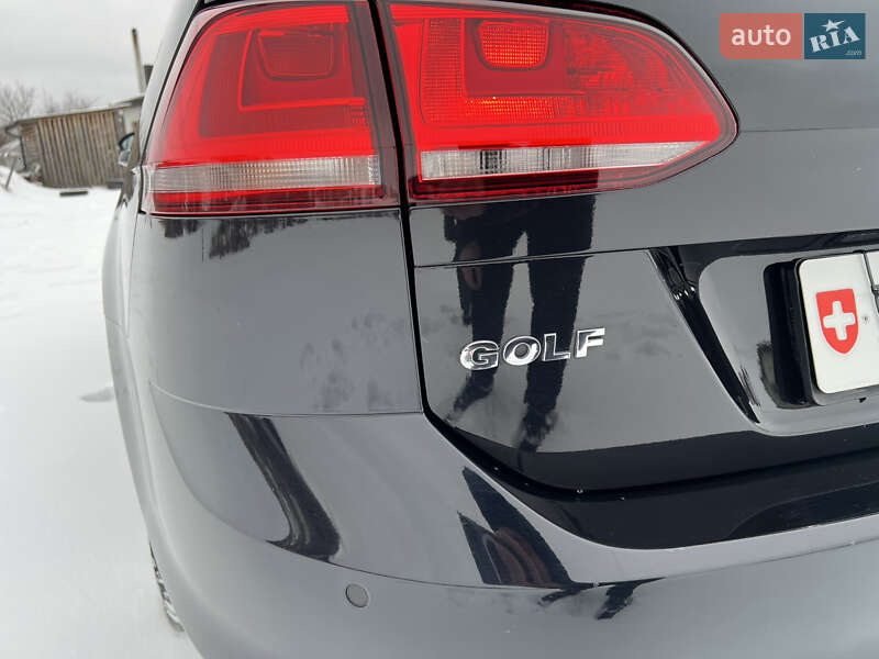 Універсал Volkswagen Golf 2015 в Луцьку