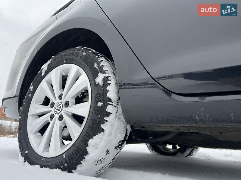 Універсал Volkswagen Golf 2015 в Луцьку