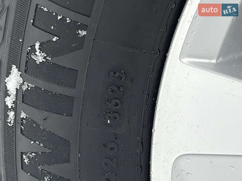 Універсал Volkswagen Golf 2015 в Луцьку