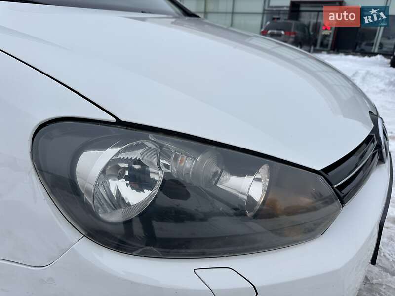 Хетчбек Volkswagen Golf 2012 в Києві