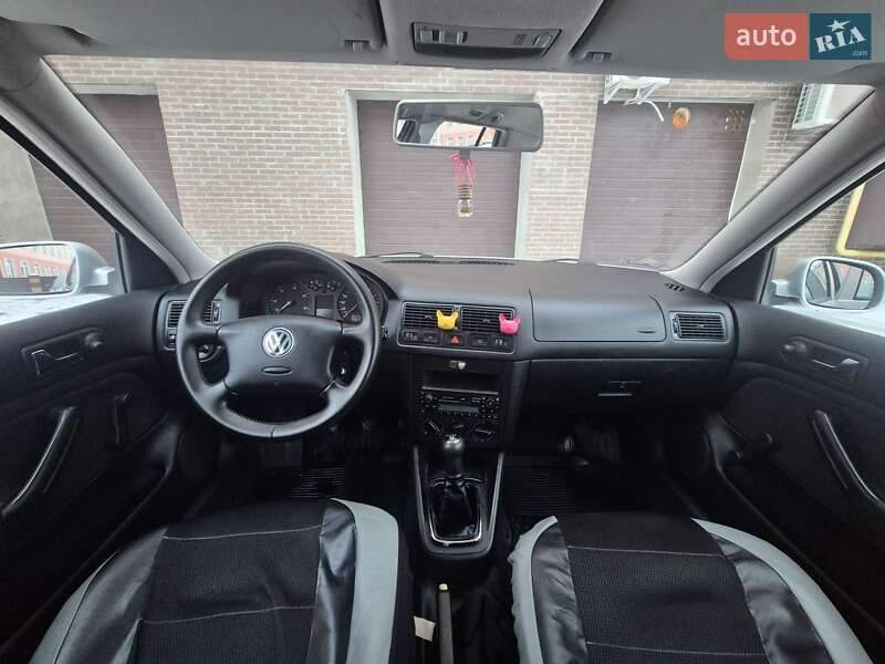Хэтчбек Volkswagen Golf 2002 в Бердичеве фото 11 Хэтчбек Volkswagen Golf 2002 в Бердичеве