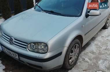 Хетчбек Volkswagen Golf 2001 в Львові