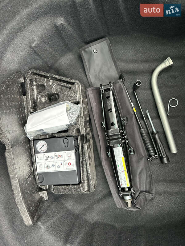 Універсал Volkswagen Golf 2015 в Луцьку