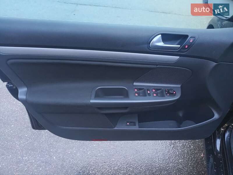 Хэтчбек Volkswagen Golf 2007 в Запорожье фото 12 Хэтчбек Volkswagen Golf 2007 в Запорожье