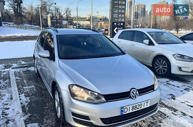 Універсал Volkswagen Golf 2015 в Києві