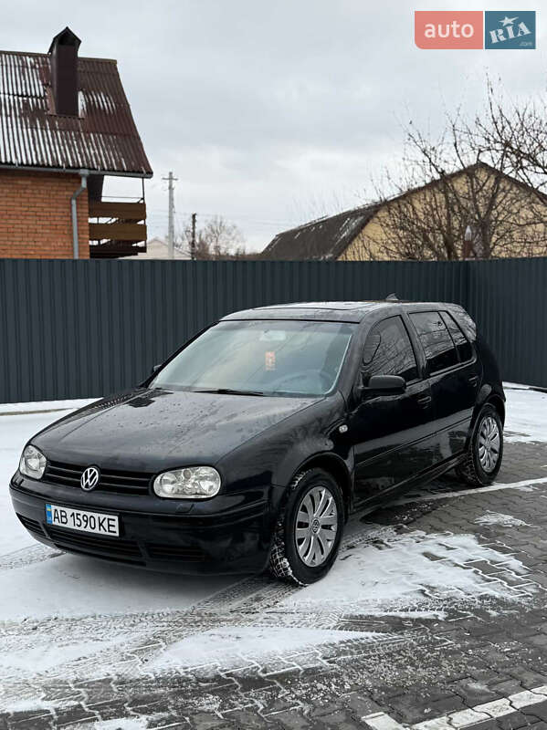 Volkswagen Golf 2000
