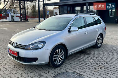 Универсал Volkswagen Golf 2010 в Нововолынске