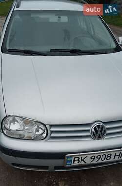 Универсал Volkswagen Golf 2000 в Лановцах