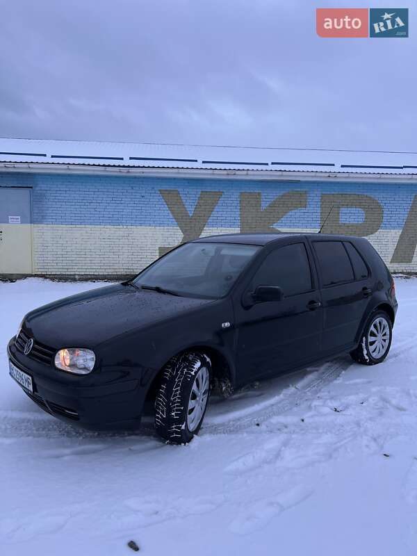 Хэтчбек Volkswagen Golf 2000 в Дрогобыче