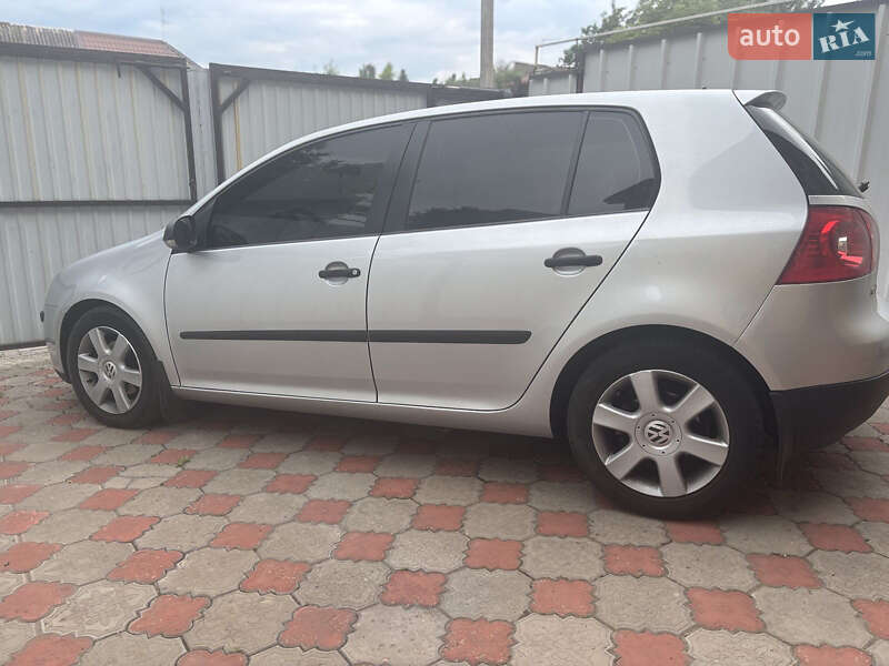Хэтчбек Volkswagen Golf 2008 в Запорожье