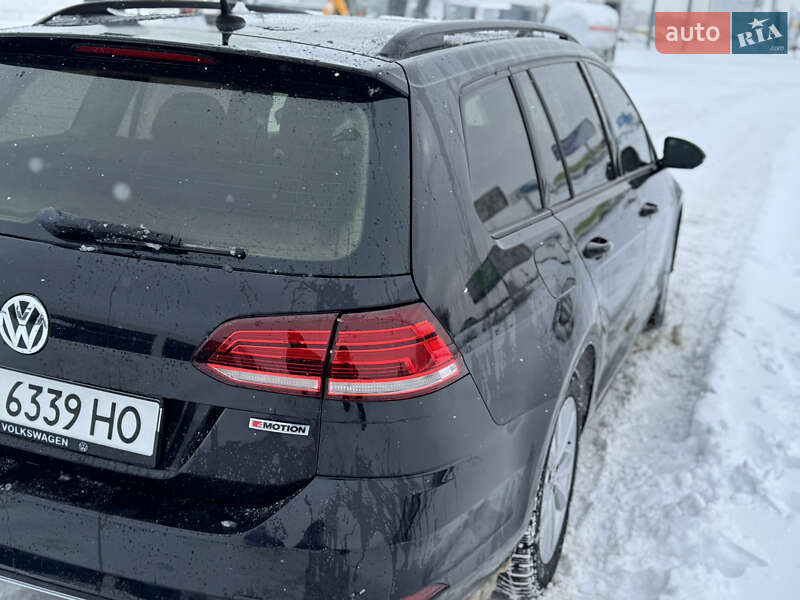 Универсал Volkswagen Golf 2019 в Львове