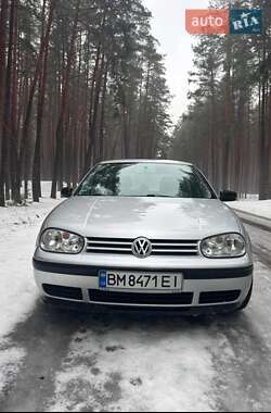 Хетчбек Volkswagen Golf 2002 в Охтирці