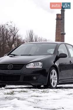 Хэтчбек Volkswagen Golf 2008 в Днепре