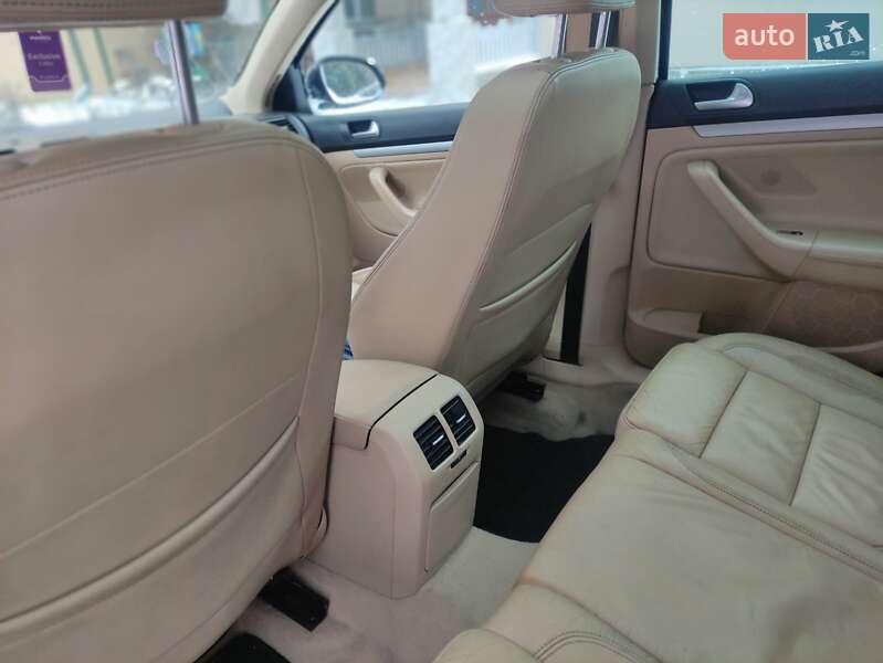 Универсал Volkswagen Golf 2009 в Каменец-Подольском