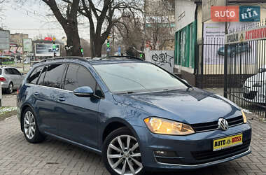 Универсал Volkswagen Golf 2016 в Николаеве