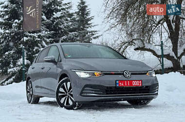Хэтчбек Volkswagen Golf 2023 в Львове